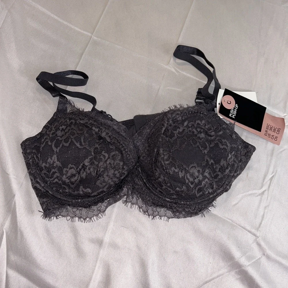 NWT Women's H&M Push Up Bra Underwired Grey Lace Bra.‎ 38C